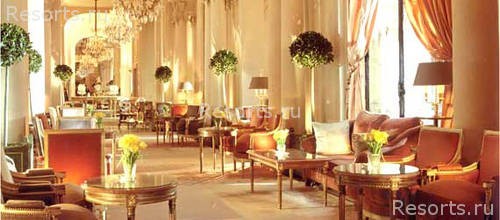 Hotel Plaza Athenee 36